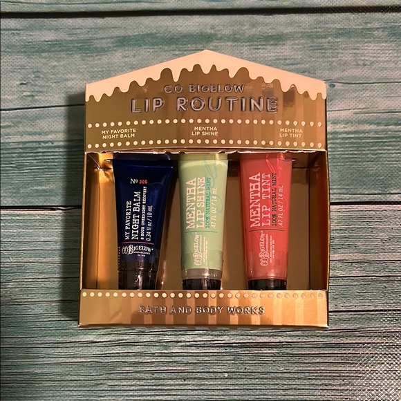 Bath & Body Works Lip Routine Set - Blue, Green, Pink - Picture 1 of 1